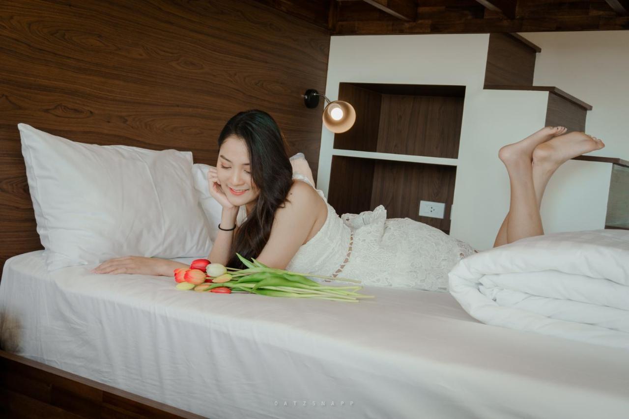 Hotel Play Poshtel & Cafe'
