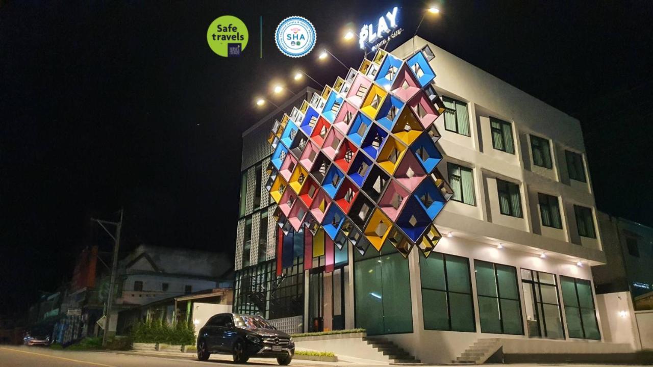 Play Poshtel&cafe' 4*