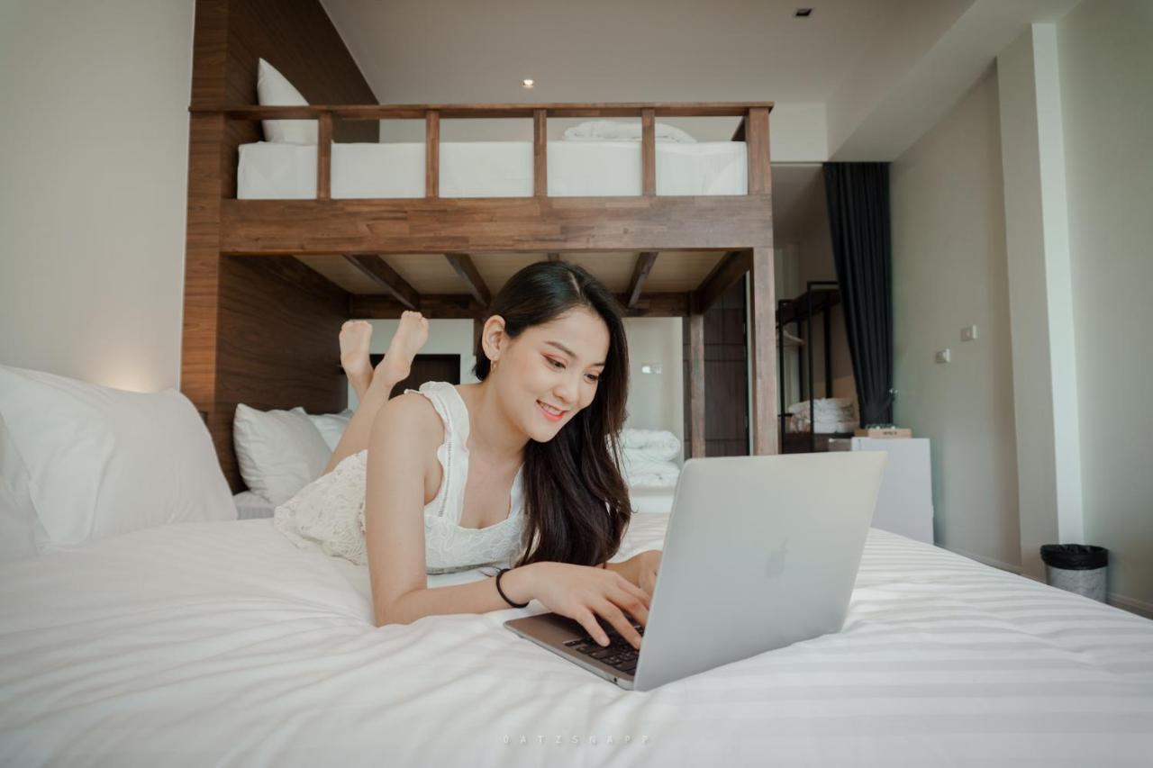 Play Poshtel & Cafe' Krabi By